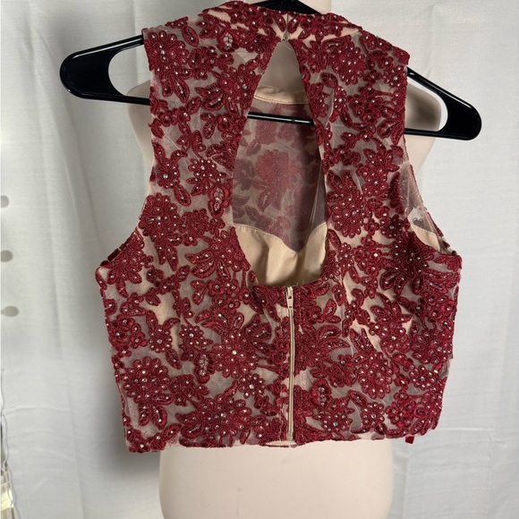 Jodi Kristopher Red Embellished Crop Tank Top - Picture 2 of 7